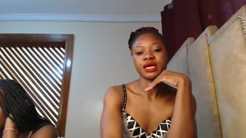 Snapshot of _pixie1 chatting on February 2025 06:14:01 AM pixie online show from February 2025 06:14:01 AM