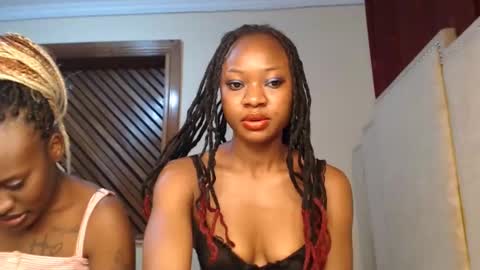 Snapshot of _pixie1 chatting on February 2025 04:31:01 PM pixie online show from February 2025 04:31:01 PM