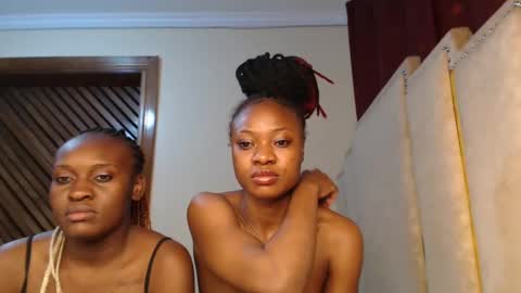 Snapshot of _pixie1 chatting on February 2025 10:31:02 PM pixie online show from February 2025 10:31:02 PM