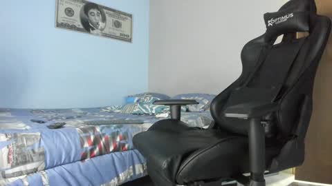 Snapshot of _poseidon1_ chatting on December 2024 02:12:02 AM Poseidon online show from December 2024 02:12:02 AM
