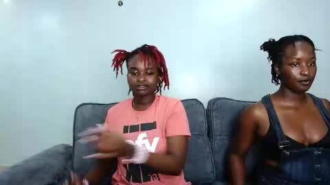 Snapshot of _prettyred chatting on October 2025 10:20:02 PM _prettyred online show from October 2025 10:20:02 PM