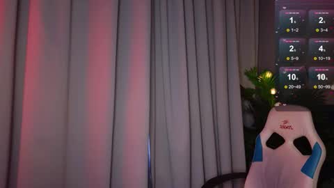 im Amy online show from September 2025 06:07:01 AM