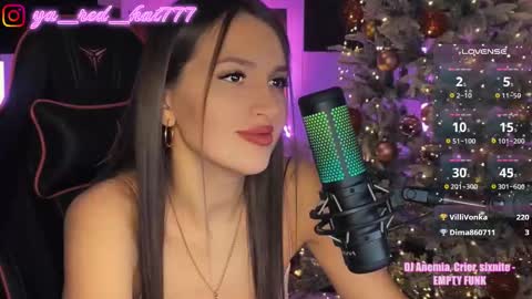 -RED HAT- online show from November 2025 06:18:01 PM