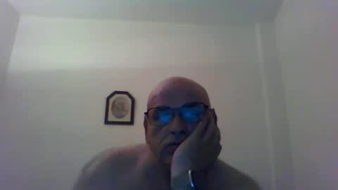 Snapshot of _reyi chatting on May 2026 06:38:01 PM REY online show from May 2026 06:38:01 PM