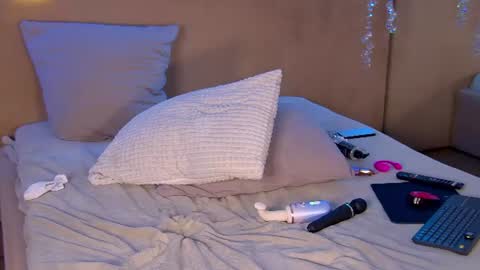 Snapshot of _roxydoll_ chatting on August 2026 09:04:01 AM Roxy online show from August 2026 09:04:01 AM