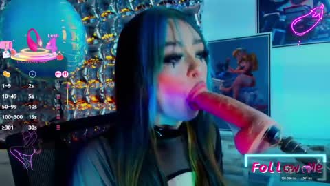 Zacura online show from October 2025 12:22:02 AM