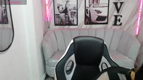 Samantha online show from February 2025 12:48:01 PM