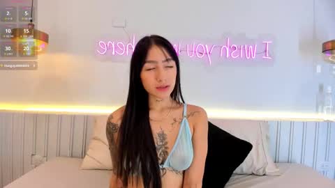 Sam  online show from September 2025 10:39:02 AM