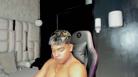 _sammy_ice online show from January 2025 07:05:01 AM