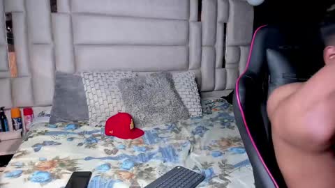 _sammy_ice online show from February 2025 06:15:02 PM