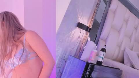 Sara online show from October 2025 11:23:02 AM