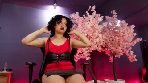 Sara online show from November 2025 11:42:02 AM