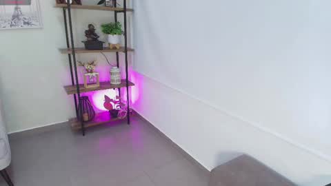 Sassy Girl online show from April 2026 06:25:02 PM