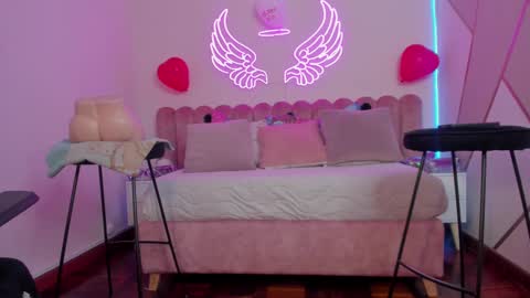 Snapshot of _scarletmoore chatting on February 2025 10:31:02 AM Scarlett online show from February 2025 10:31:02 AM