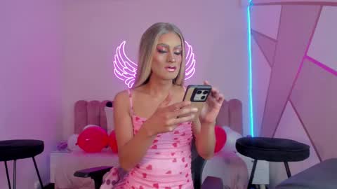 Snapshot of _scarletmoore chatting on February 2025 08:21:02 AM Scarlett online show from February 2025 08:21:02 AM