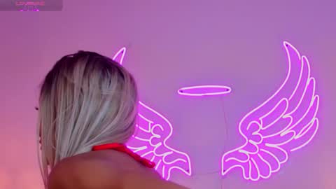 Snapshot of _scarletmoore chatting on September 2025 07:23:01 AM Scarlett online show from September 2025 07:23:01 AM