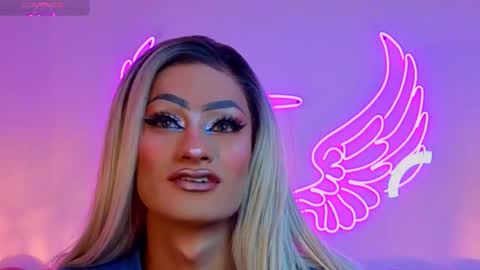 Snapshot of _scarletmoore chatting on October 2025 09:29:02 AM Scarlett online show from October 2025 09:29:02 AM