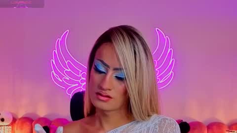 Snapshot of _scarletmoore chatting on October 2025 01:18:01 PM Scarlett online show from October 2025 01:18:01 PM