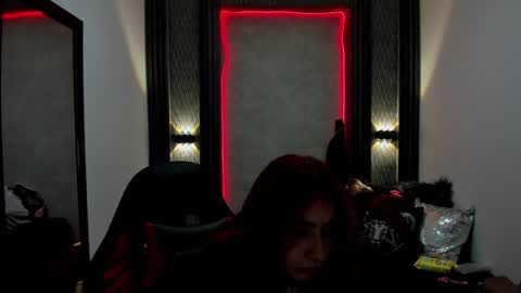 Selene online show from January 2025 01:39:01 PM