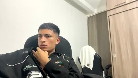 Juan Pablo-independent model online show from February 2025 06:56:02 AM