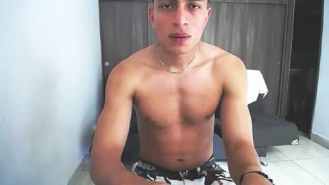 Juan Pablo-independent model online show from March 2026 08:20:01 PM