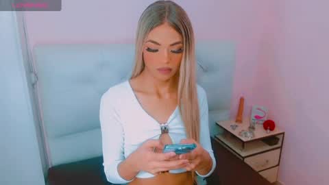 Snapshot of _shadday_ chatting on July 2026 04:37:01 AM _shadday_ online show from July 2026 04:37:01 AM