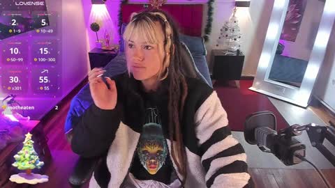 _sharlotte777 online show from January 2025 01:25:02 PM