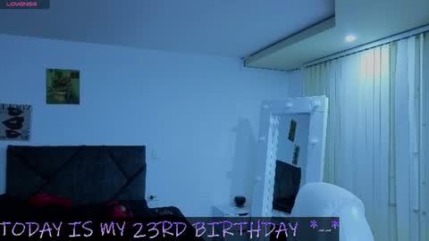 Snapshot of _sharlotte777 chatting on June 2026 01:39:02 PM _sharlotte777 online show from June 2026 01:39:02 PM
