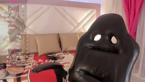 Snapshot of _shayra_ chatting on August 2026 11:35:01 AM Shayra online show from August 2026 11:35:01 AM