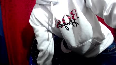 _skyleer_ online show from January 2026 11:39:02 PM