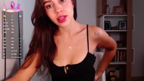 Lauren  online show from October 2025 12:09:02 AM