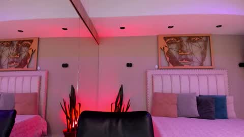    640  200   online show from December 2025 12:12:02 PM