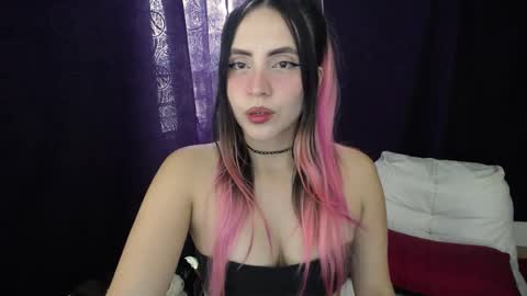 Sofia online show from April 2026 07:14:01 PM