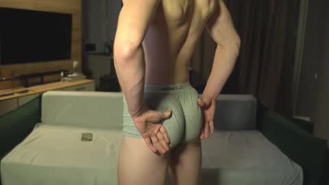 OLIVERpvt is open online show from October 2025 02:21:02 AM