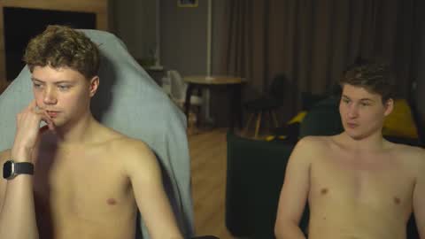 OLIVERpvt is open online show from November 2025 03:11:01 PM