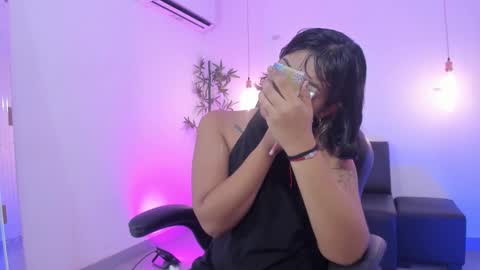 Snapshot of _sowy_venus_ chatting on December 2024 01:03:02 PM V E N U S online show from December 2024 01:03:02 PM