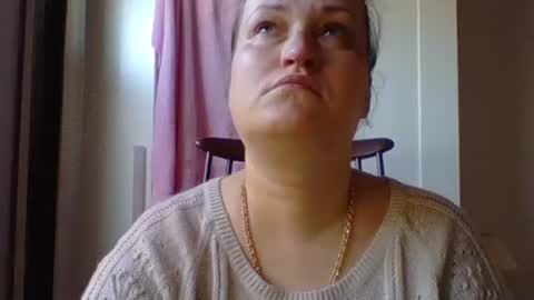 Snapshot of _squirty_pussyyy_ chatting on March 2025 08:27:01 AM Melisa online show from March 2025 08:27:01 AM