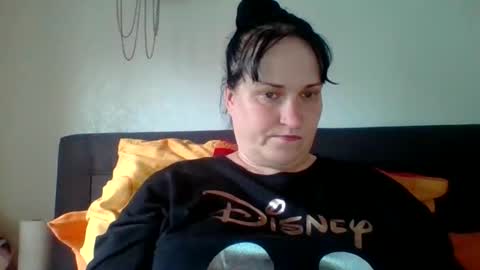 Snapshot of _squirty_pussyyy_ chatting on June 2026 06:12:01 PM Melisa online show from June 2026 06:12:01 PM