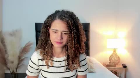 Sussi online show from October 2025 01:53:02 PM