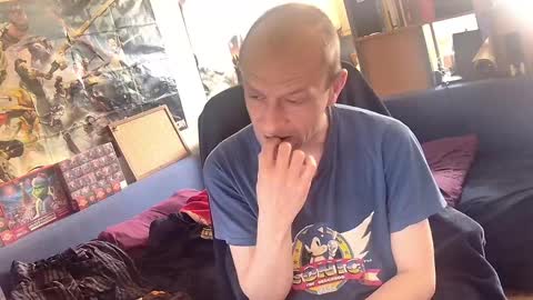 _svenerd_____ online show from April 2026 12:08:02 PM