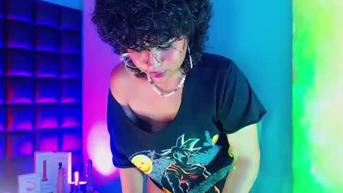 Snapshot of _sweet_kuromi chatting on December 2024 05:10:01 PM Kuromi online show from December 2024 05:10:01 PM