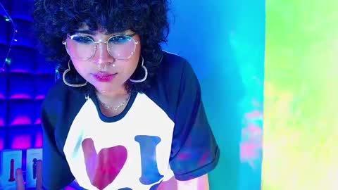 Snapshot of _sweet_kuromi chatting on January 2025 04:23:01 AM Kuromi online show from January 2025 04:23:01 AM