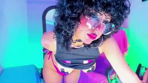 Snapshot of _sweet_kuromi chatting on September 2025 06:06:02 AM Kuromi online show from September 2025 06:06:02 AM