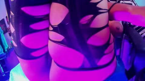 Kuromi online show from December 2025 04:29:02 AM