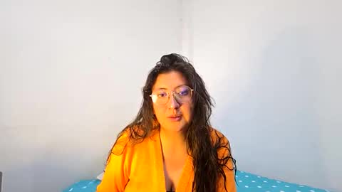 Snapshot of _sweet_melodyy chatting on May 2026 06:49:01 PM _sweet_melodyy online show from May 2026 06:49:01 PM