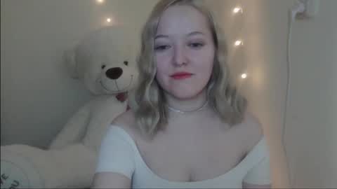 Snapshot of _sweet_smile_ chatting on February 2026 08:14:01 PM _sweet_smile_ online show from February 2026 08:14:01 PM