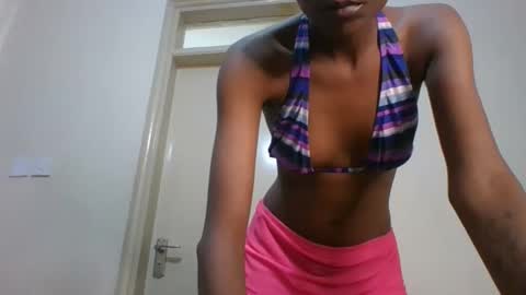 _sweetebony_r online show from May 2026 11:38:01 AM