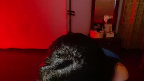 Snapshot of _the_dark_side_of_the_moon_ chatting on November 2025 02:32:01 AM _the_dark_side_of_the_moon_ online show from November 2025 02:32:01 AM