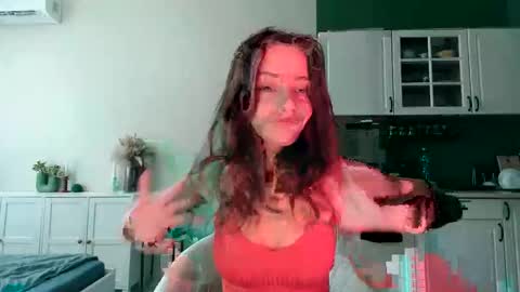 Mia online show from March 2026 02:43:01 PM