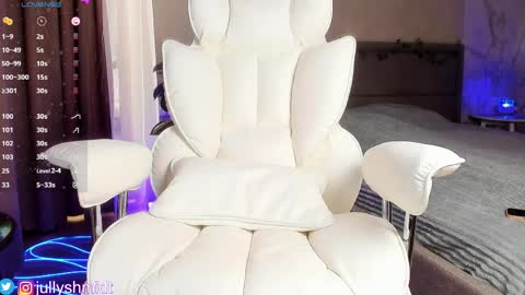 Julia online show from April 2026 05:34:02 AM